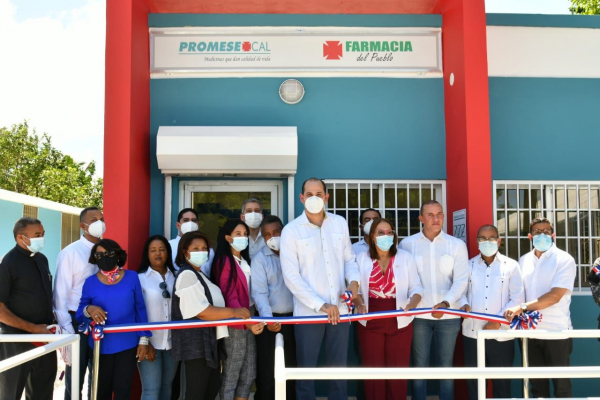 Promese/Cal inaugura siete Farmacias del Pueblo con  inversión superior a los RD$13.6 millones en San Juan